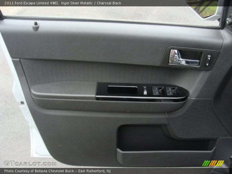 Ingot Silver Metallic / Charcoal Black 2011 Ford Escape Limited 4WD