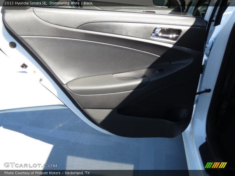 Shimmering White / Black 2013 Hyundai Sonata SE