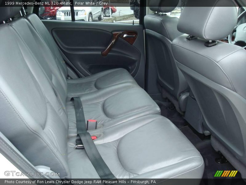 Polar White / Grey 1999 Mercedes-Benz ML 320 4Matic