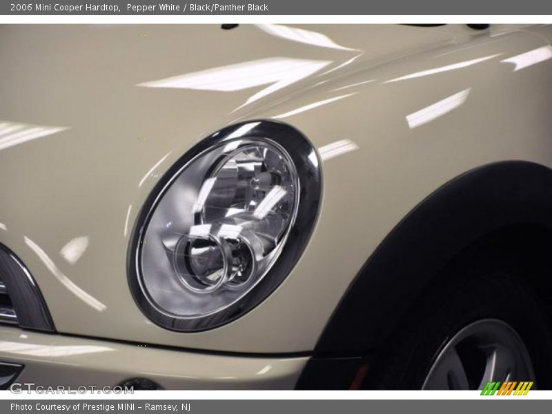 Pepper White / Black/Panther Black 2006 Mini Cooper Hardtop