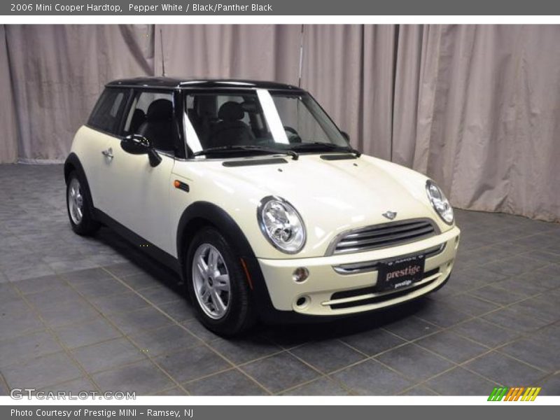 Pepper White / Black/Panther Black 2006 Mini Cooper Hardtop