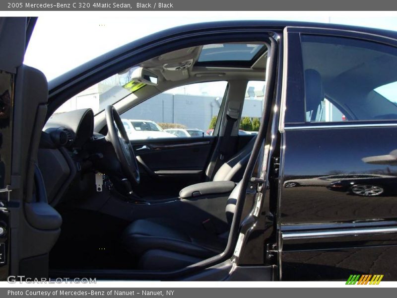 Black / Black 2005 Mercedes-Benz C 320 4Matic Sedan