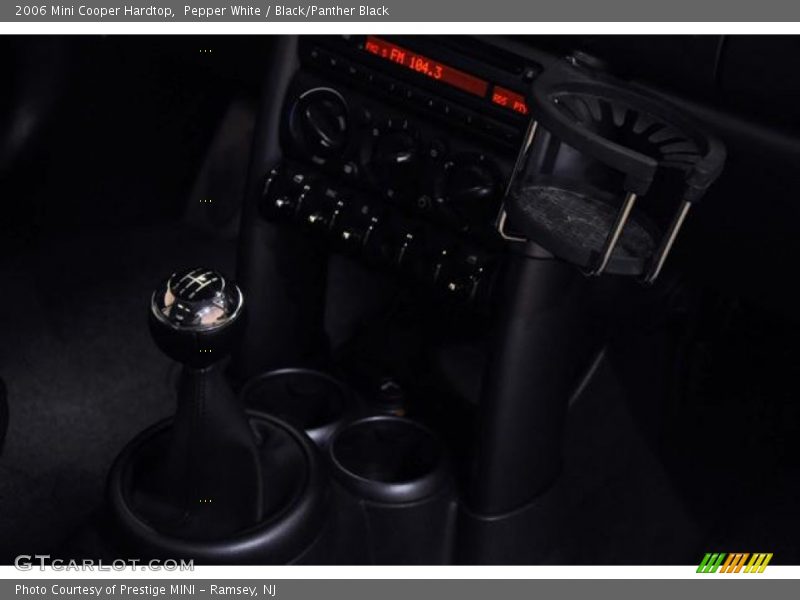 Pepper White / Black/Panther Black 2006 Mini Cooper Hardtop