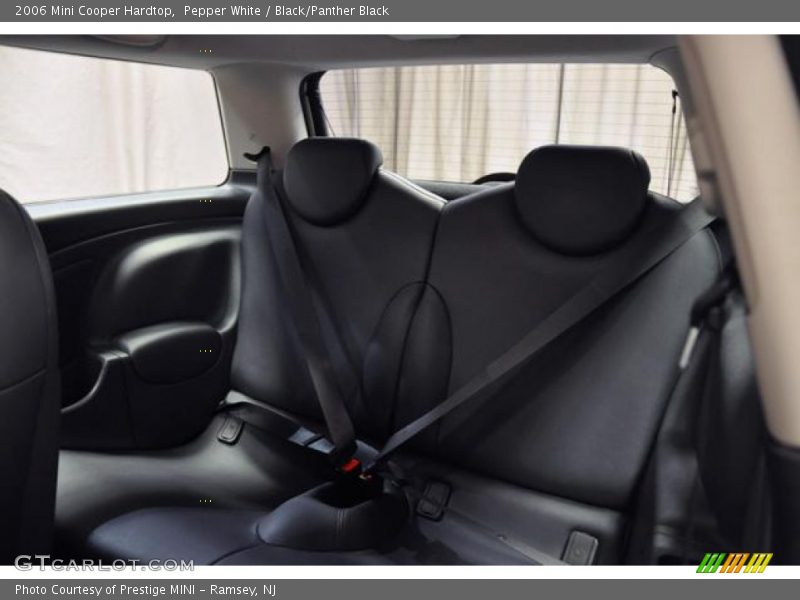 Pepper White / Black/Panther Black 2006 Mini Cooper Hardtop