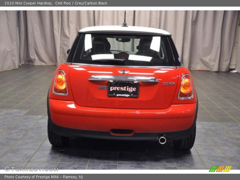 Chili Red / Grey/Carbon Black 2010 Mini Cooper Hardtop