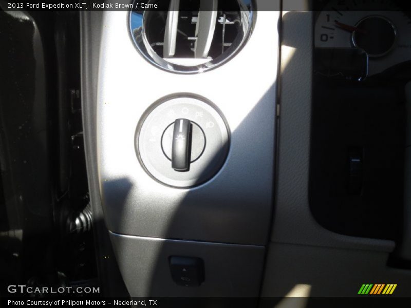 Kodiak Brown / Camel 2013 Ford Expedition XLT