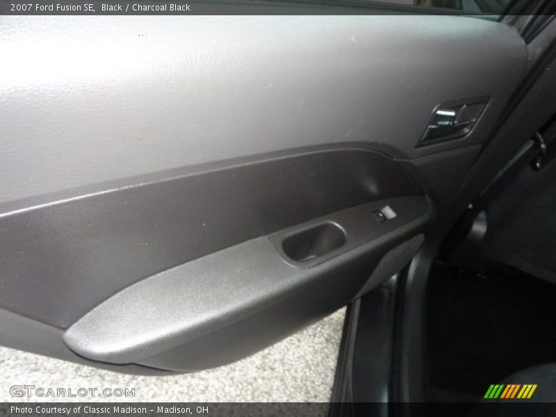 Black / Charcoal Black 2007 Ford Fusion SE