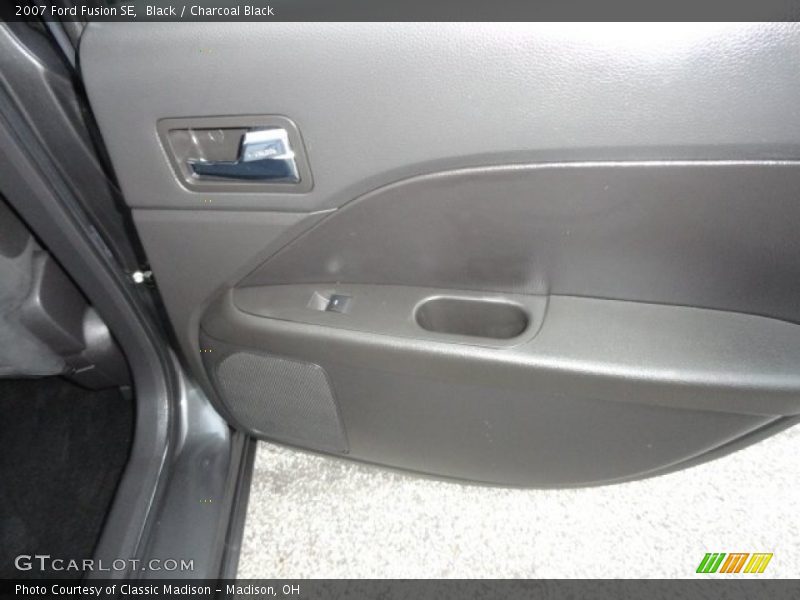 Black / Charcoal Black 2007 Ford Fusion SE