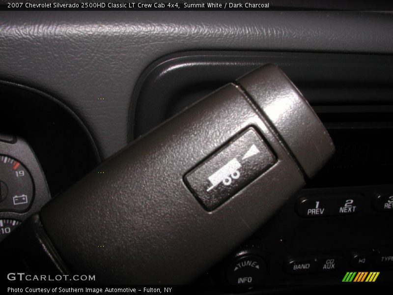 Summit White / Dark Charcoal 2007 Chevrolet Silverado 2500HD Classic LT Crew Cab 4x4