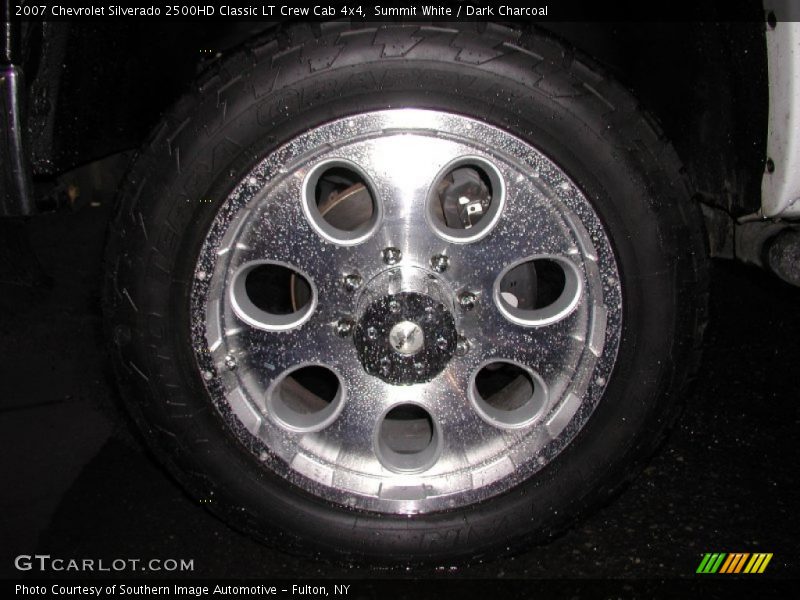 Custom Wheels of 2007 Silverado 2500HD Classic LT Crew Cab 4x4