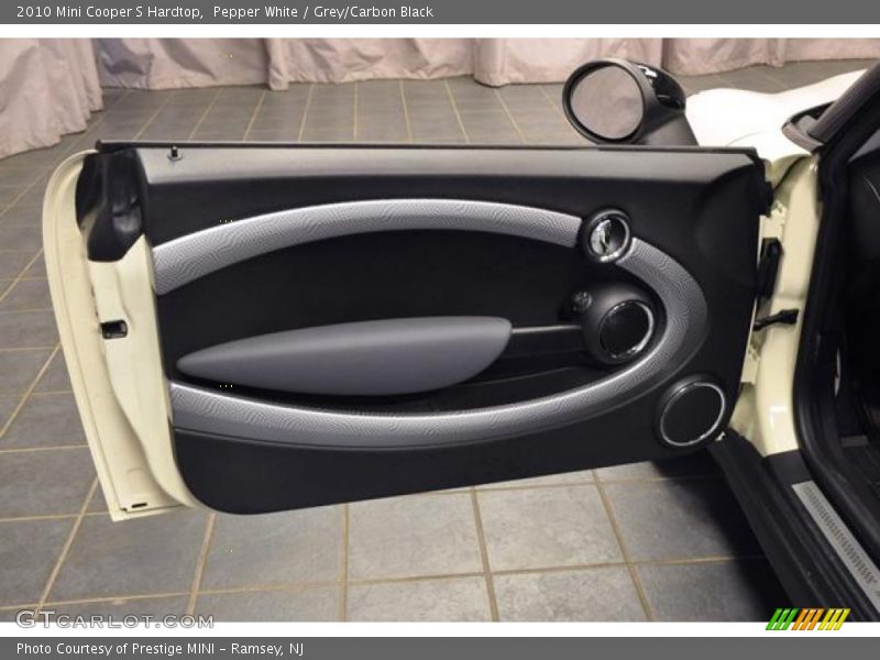 Pepper White / Grey/Carbon Black 2010 Mini Cooper S Hardtop
