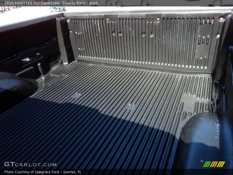 Tuxedo Black / Black 2010 Ford F150 FX2 SuperCrew