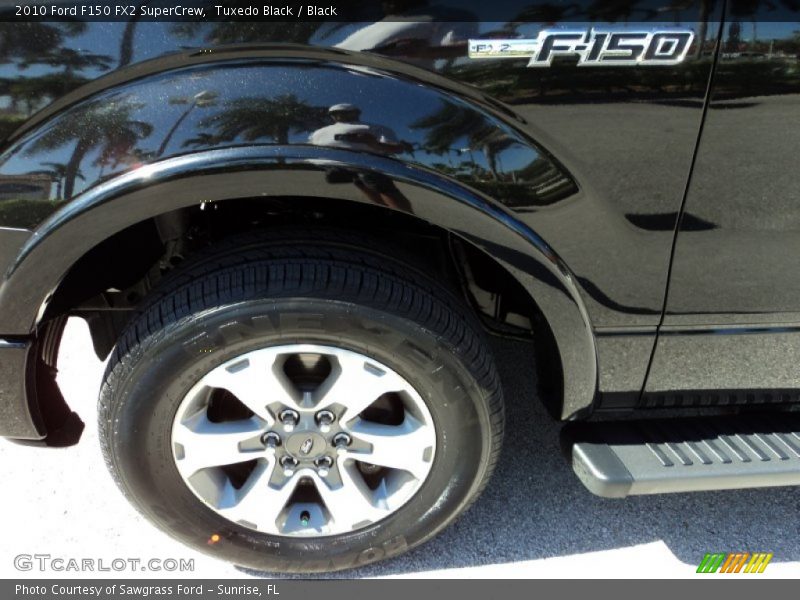 Tuxedo Black / Black 2010 Ford F150 FX2 SuperCrew