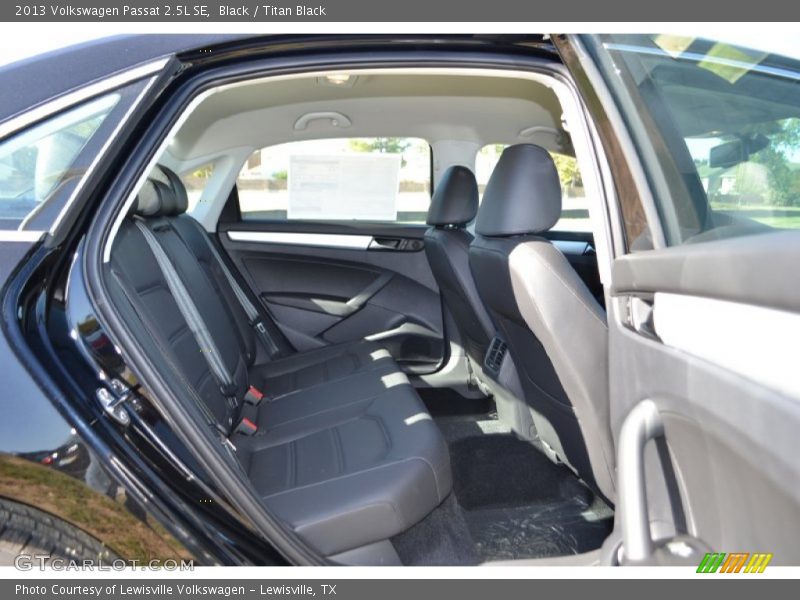 Black / Titan Black 2013 Volkswagen Passat 2.5L SE