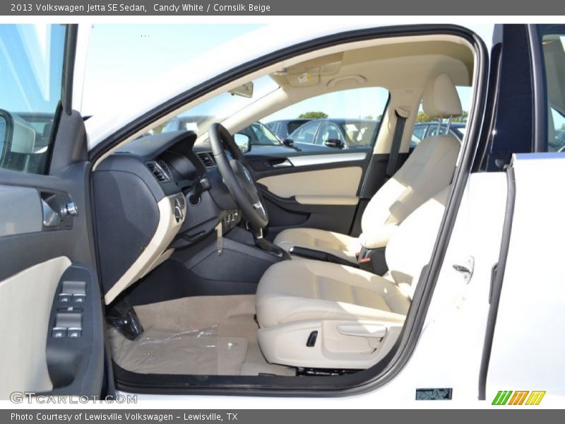 Candy White / Cornsilk Beige 2013 Volkswagen Jetta SE Sedan