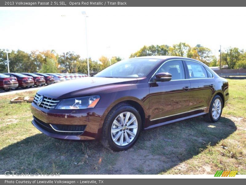Opera Red Metallic / Titan Black 2013 Volkswagen Passat 2.5L SEL
