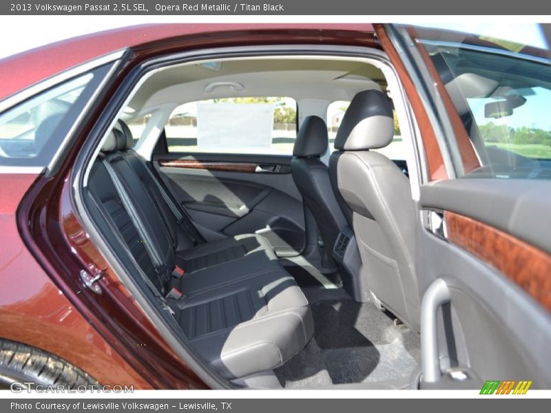 Opera Red Metallic / Titan Black 2013 Volkswagen Passat 2.5L SEL