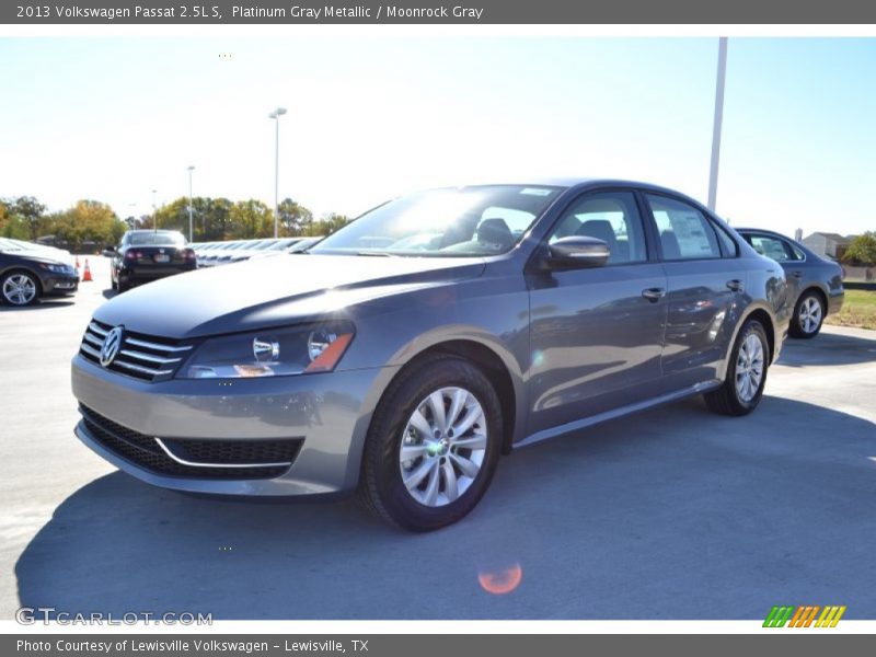 Platinum Gray Metallic / Moonrock Gray 2013 Volkswagen Passat 2.5L S