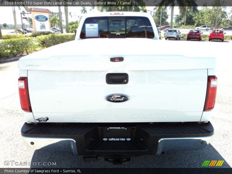 Oxford White / Camel 2009 Ford F350 Super Duty Lariat Crew Cab Dually