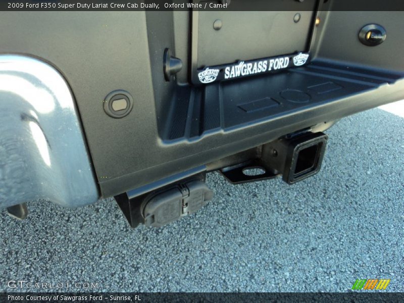 Oxford White / Camel 2009 Ford F350 Super Duty Lariat Crew Cab Dually