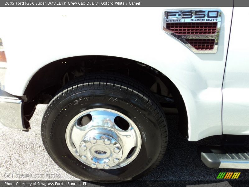  2009 F350 Super Duty Lariat Crew Cab Dually Logo