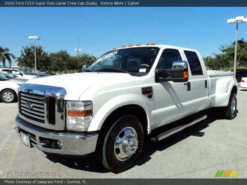 Front 3/4 View of 2009 F350 Super Duty Lariat Crew Cab Dually