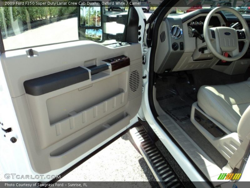 Door Panel of 2009 F350 Super Duty Lariat Crew Cab Dually
