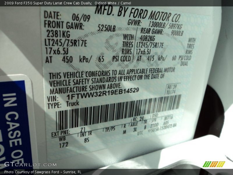 Oxford White / Camel 2009 Ford F350 Super Duty Lariat Crew Cab Dually