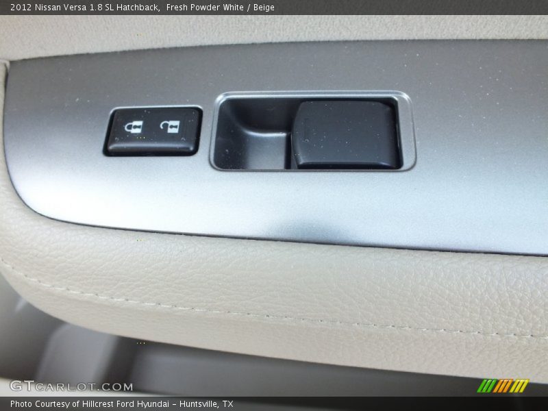 Fresh Powder White / Beige 2012 Nissan Versa 1.8 SL Hatchback