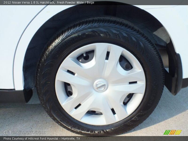 Fresh Powder White / Beige 2012 Nissan Versa 1.8 SL Hatchback