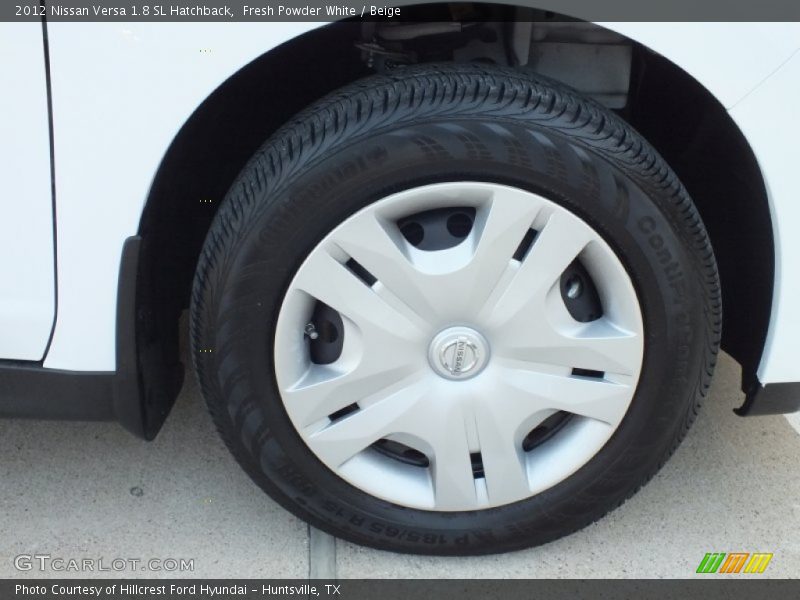 Fresh Powder White / Beige 2012 Nissan Versa 1.8 SL Hatchback