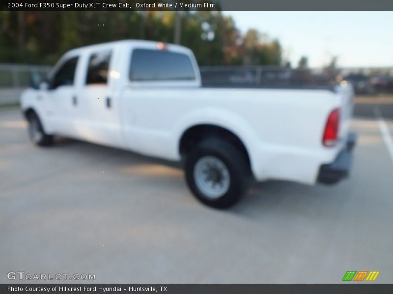 Oxford White / Medium Flint 2004 Ford F350 Super Duty XLT Crew Cab