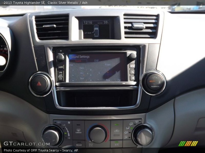 Classic Silver Metallic / Ash 2013 Toyota Highlander SE