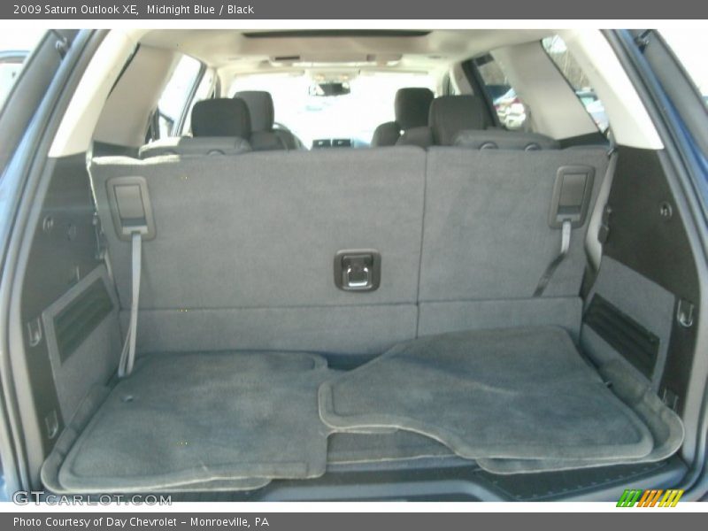 Midnight Blue / Black 2009 Saturn Outlook XE