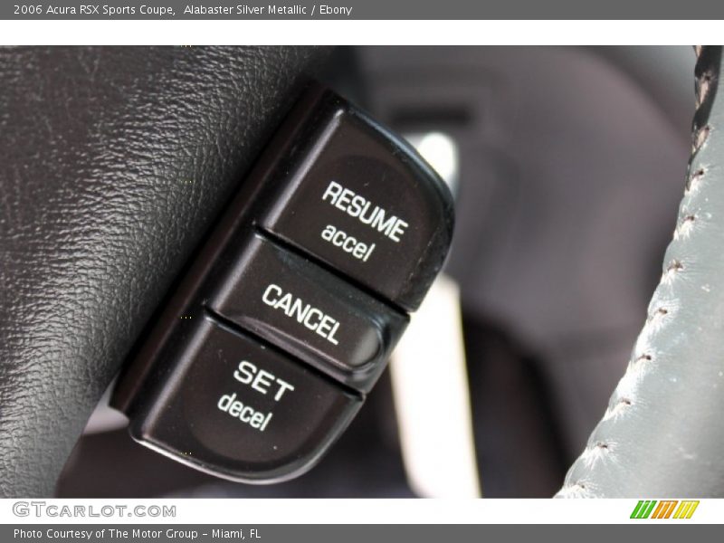 Controls of 2006 RSX Sports Coupe