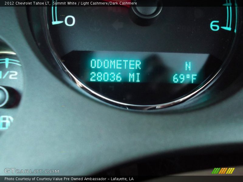 Summit White / Light Cashmere/Dark Cashmere 2012 Chevrolet Tahoe LT
