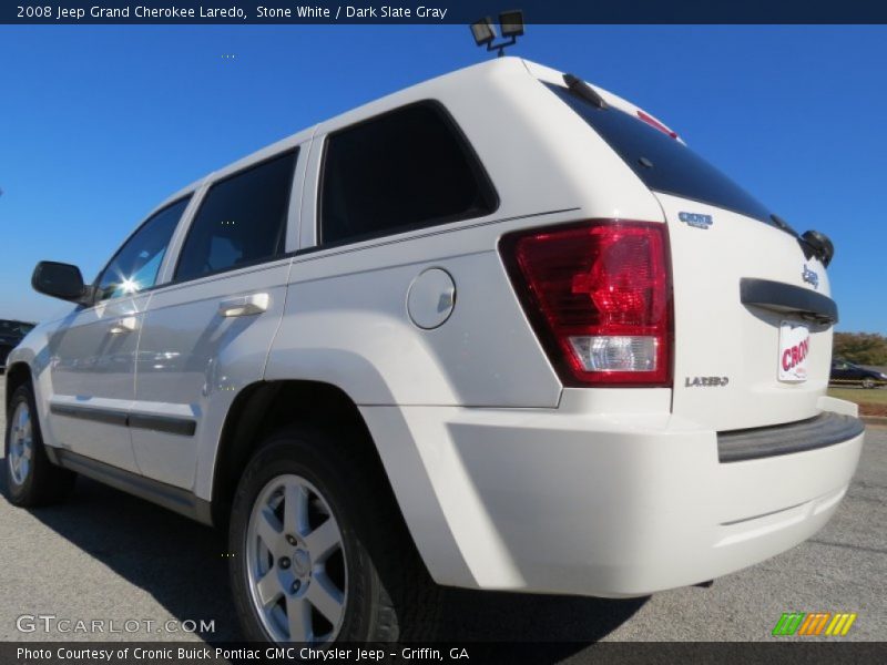 Stone White / Dark Slate Gray 2008 Jeep Grand Cherokee Laredo