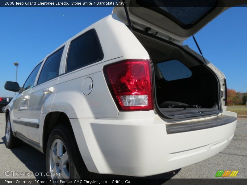 Stone White / Dark Slate Gray 2008 Jeep Grand Cherokee Laredo