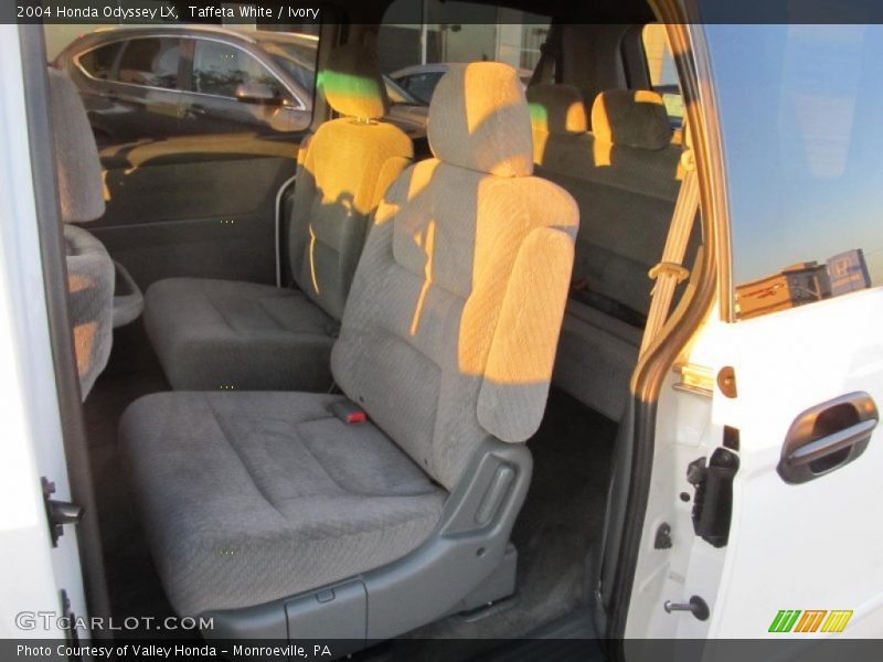 Taffeta White / Ivory 2004 Honda Odyssey LX