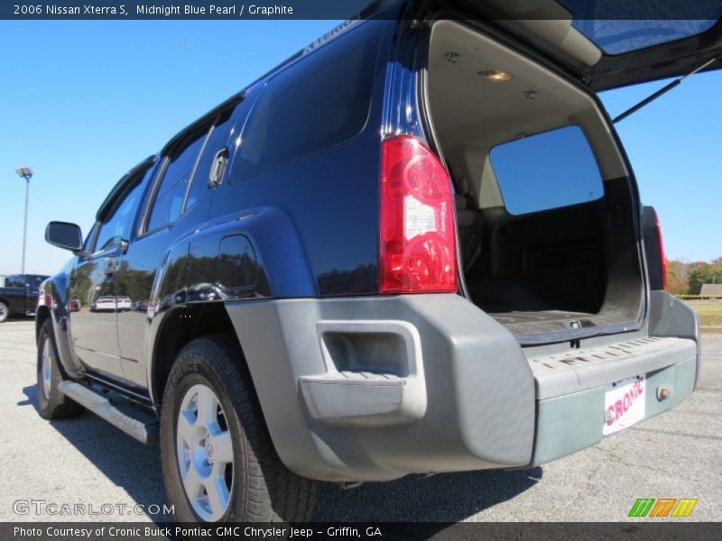 Midnight Blue Pearl / Graphite 2006 Nissan Xterra S