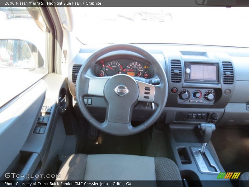 Midnight Blue Pearl / Graphite 2006 Nissan Xterra S