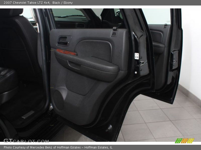 Black / Ebony 2007 Chevrolet Tahoe LTZ 4x4