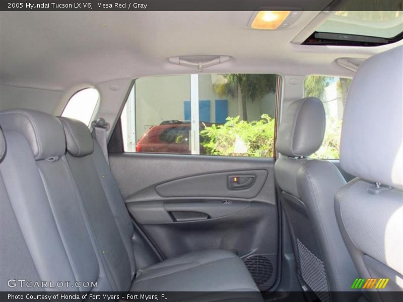 Mesa Red / Gray 2005 Hyundai Tucson LX V6