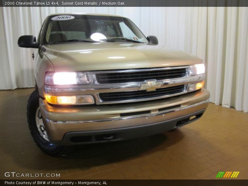 Sunset Gold Metallic / Medium Oak 2000 Chevrolet Tahoe LS 4x4