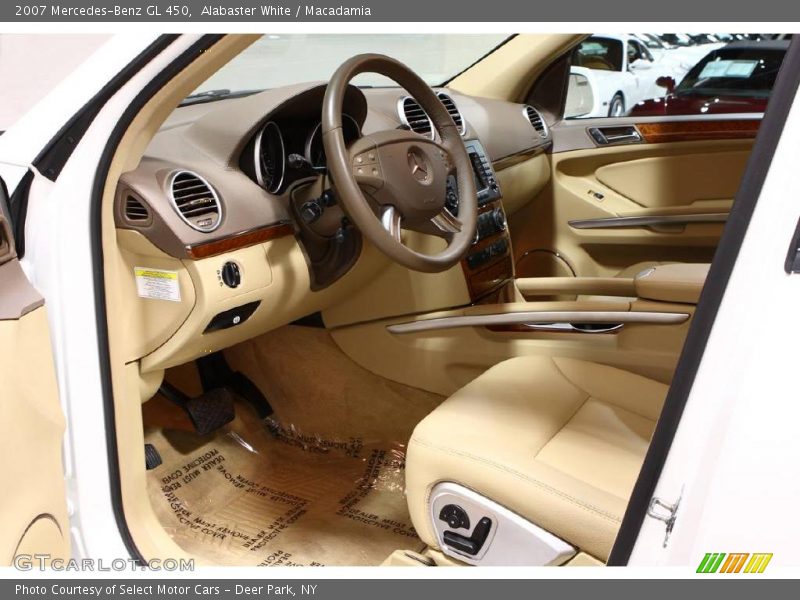 Alabaster White / Macadamia 2007 Mercedes-Benz GL 450