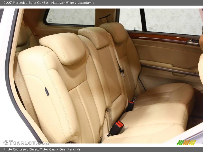 Alabaster White / Macadamia 2007 Mercedes-Benz GL 450