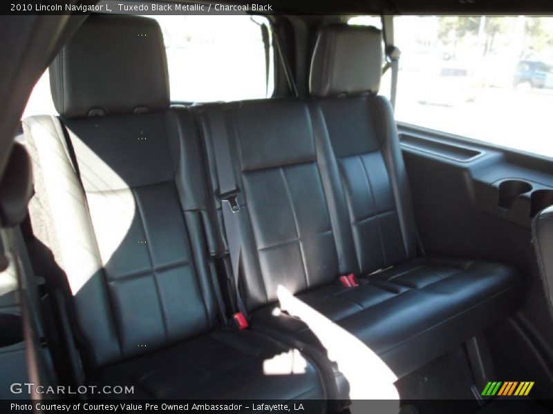 Tuxedo Black Metallic / Charcoal Black 2010 Lincoln Navigator L