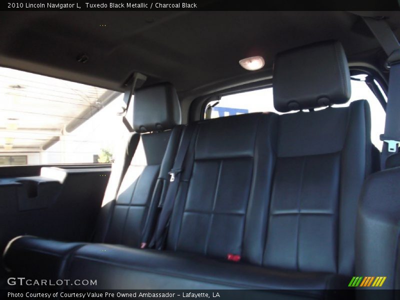 Tuxedo Black Metallic / Charcoal Black 2010 Lincoln Navigator L
