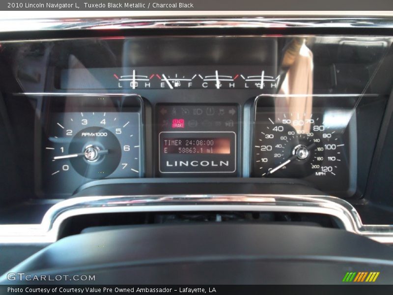 Tuxedo Black Metallic / Charcoal Black 2010 Lincoln Navigator L