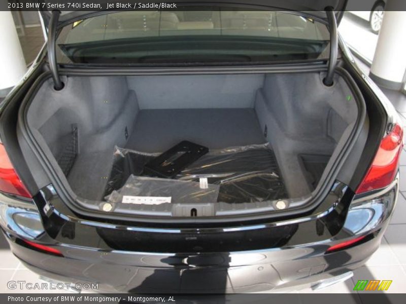  2013 7 Series 740i Sedan Trunk